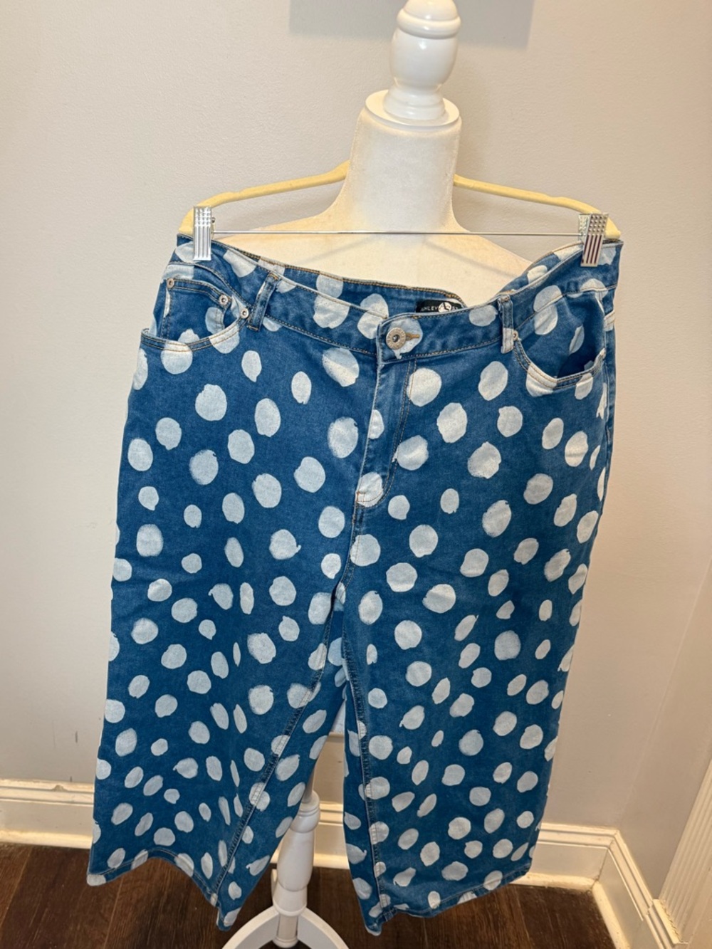Ashley Stewart Polka Dot Capris